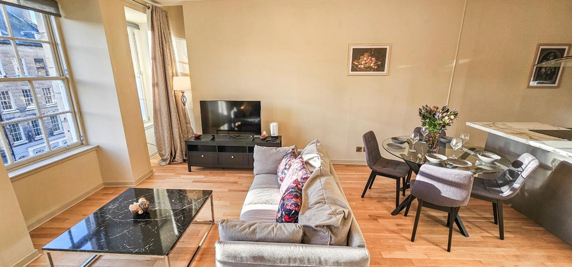 Royal Mile - Bright 2 Bedroom Apartment إدنبرة المظهر الخارجي الصورة
