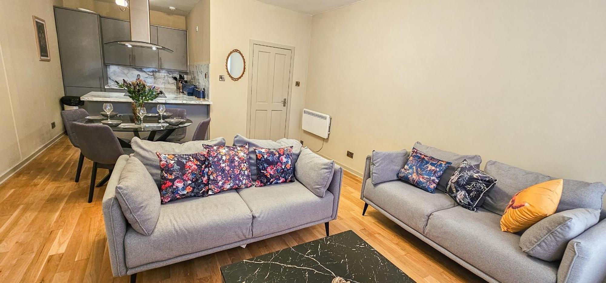 Royal Mile - Bright 2 Bedroom Apartment إدنبرة المظهر الخارجي الصورة